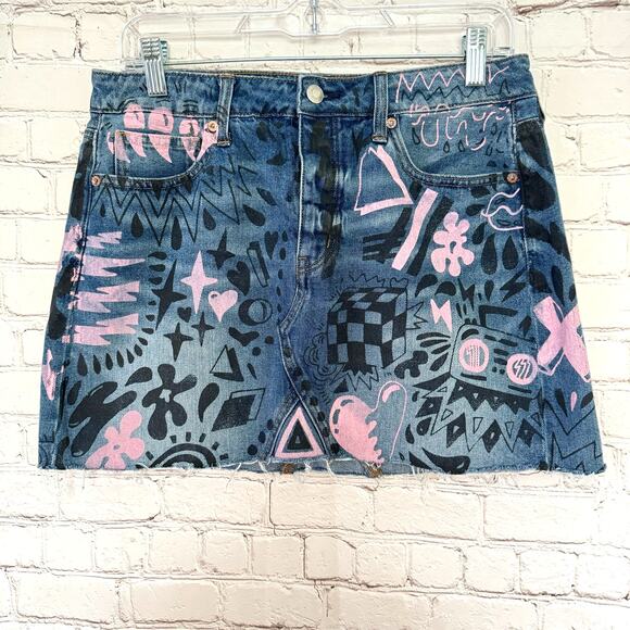 American Eagle Wms 10 Limited Edition Graffiti Print Denim Mini Skirt Y2K